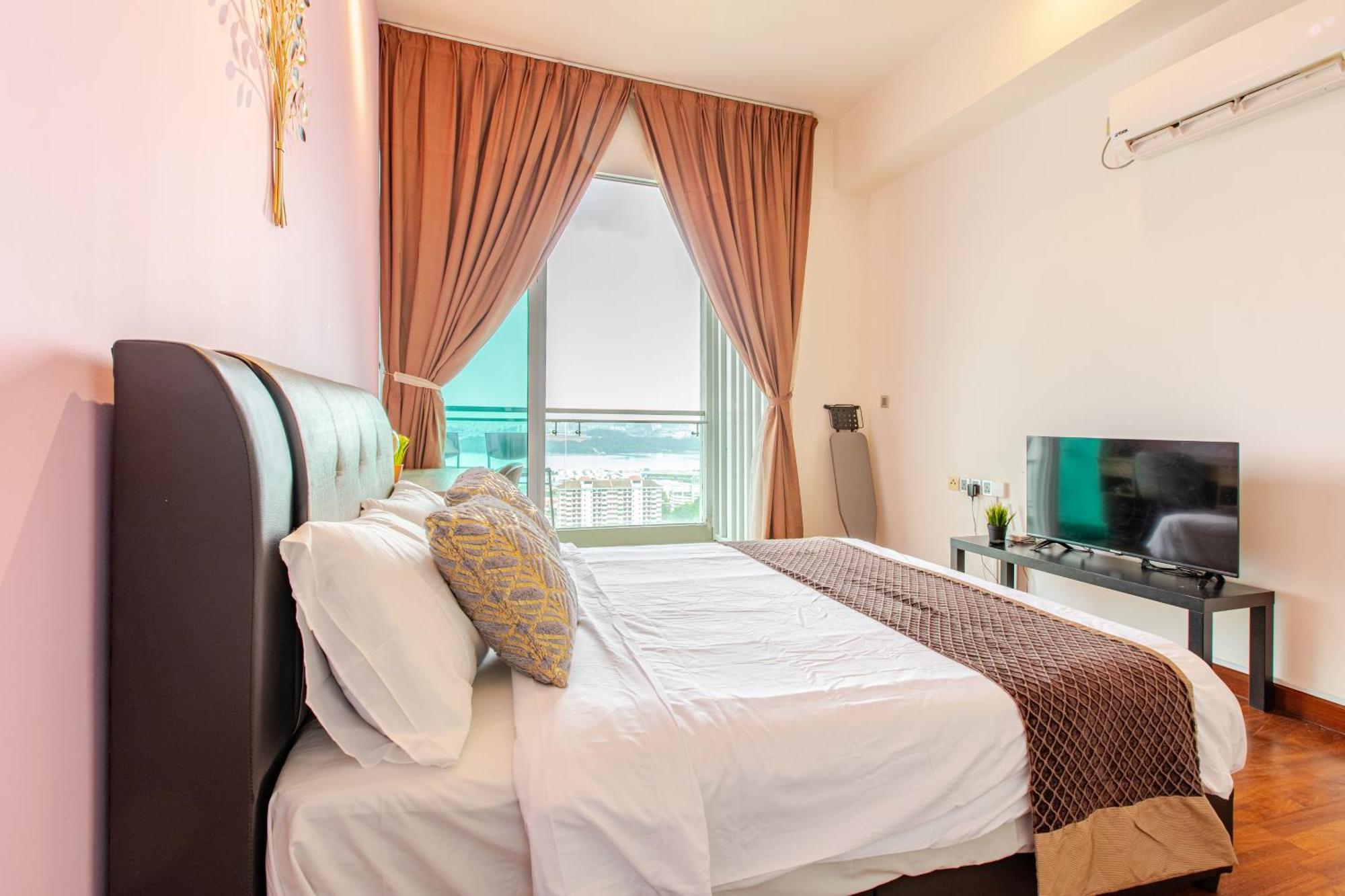 Paragon Suites Studios With Private Jacuzzi Near Ciq Rts Johor Bahru Exterior photo